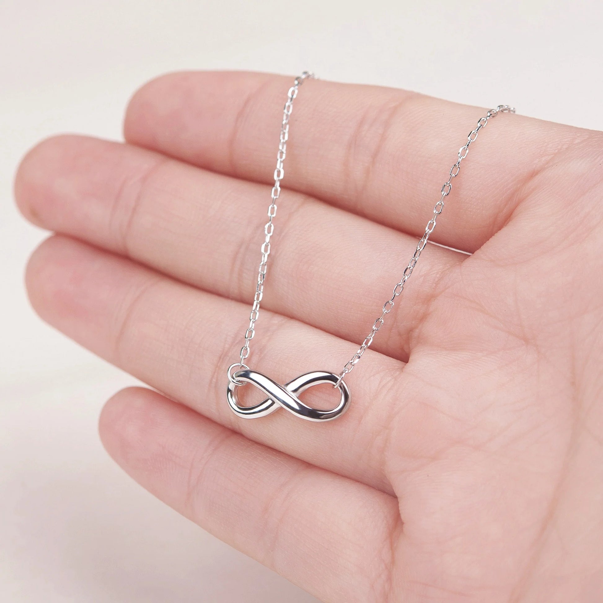 Endless Love across Generations 925 Sterling Silver Infinity Symbol Necklace, Three Generations Necklace Gift for Grandmother, Mother, Granddaughter