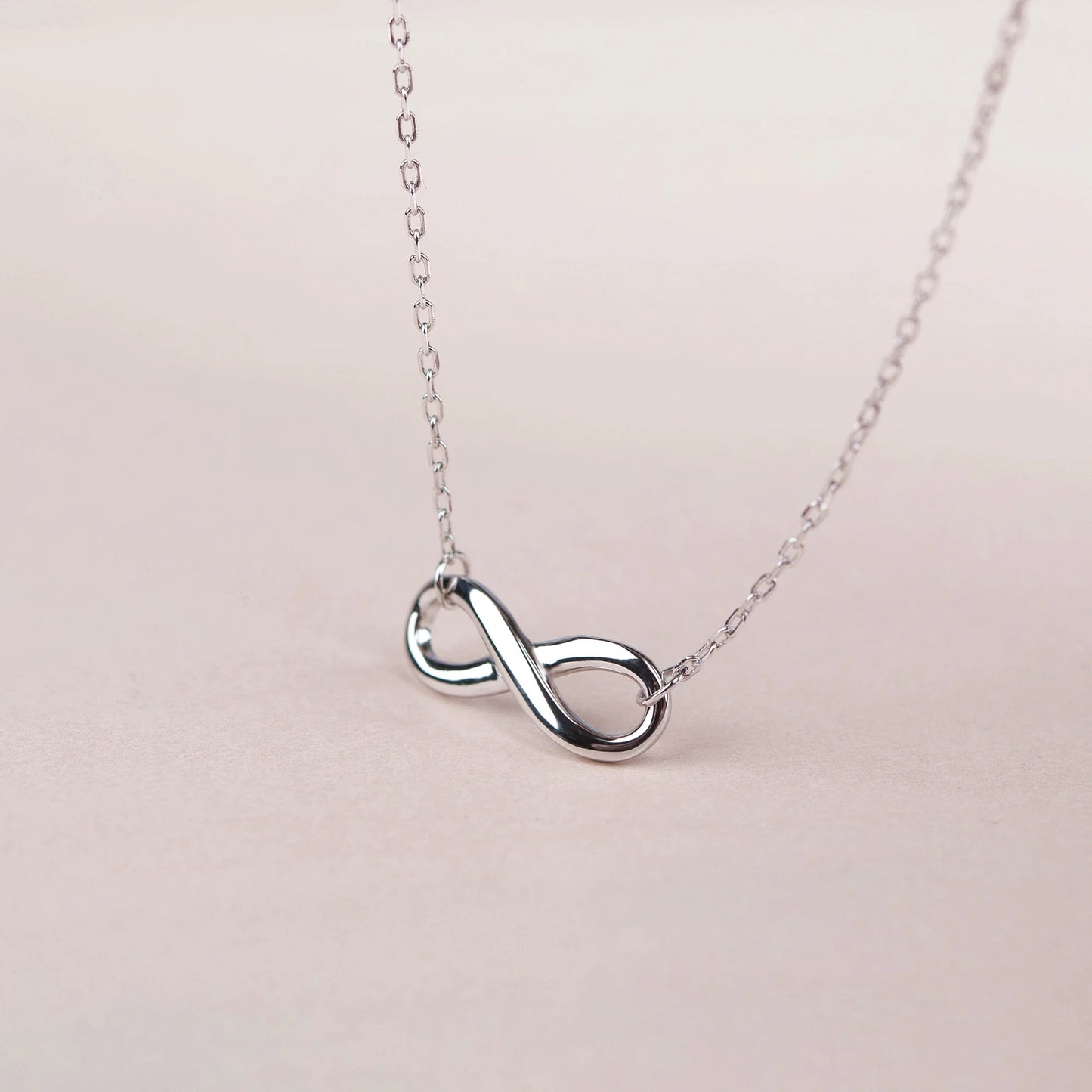 Endless Love across Generations 925 Sterling Silver Infinity Symbol Necklace, Three Generations Necklace Gift for Grandmother, Mother, Granddaughter